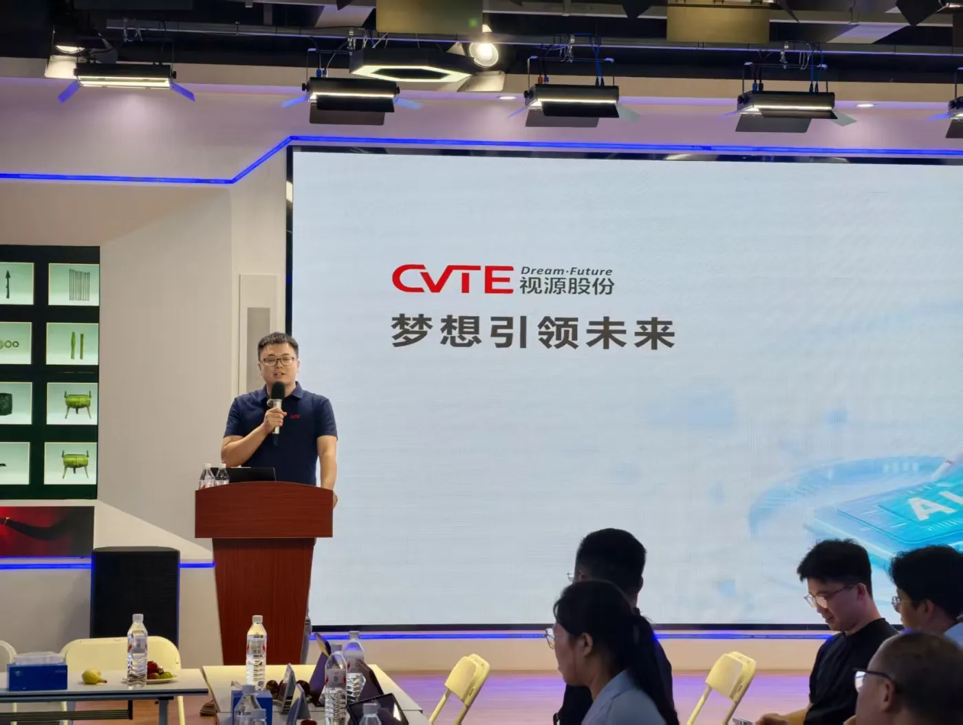 上海市智能建筑建设协会秘书长陈勇致辞